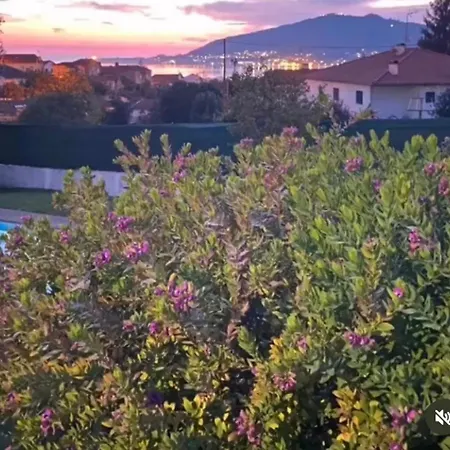 Casa Do Vale - Moradia-rio Minho-seixas-caminha - Casa De Ferias Completa Com Piscina * Каминья