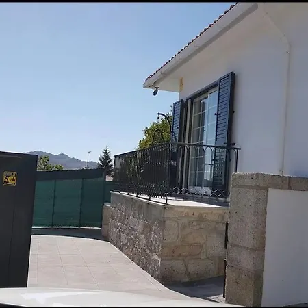 度假居 Casa Do Vale - Moradia 3 Quartos - Rio Minho-seixas-caminha - Casa De Ferias Completa Com Piscina 卡米尼亚