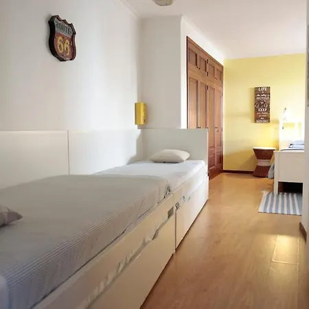 Дом отдыха Casa Do Vale - Moradia-rio Minho-seixas-caminha - Casa De Ferias Completa Com Piscina