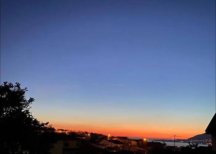 Ferienhaus Casa Do Vale - Moradia-rio Minho-seixas-caminha - Casa De Ferias Completa Com Piscina