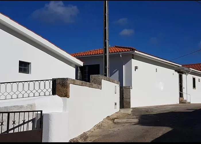 Casa Do Vale - Moradia-rio Minho-seixas-caminha - Casa De Ferias Completa Com Piscina Caminha