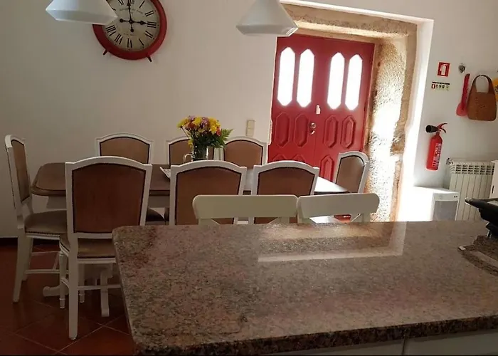 Casa Do Vale - Moradia-rio Minho-seixas-caminha - Casa De Ferias Completa Com Piscina Ferienhaus