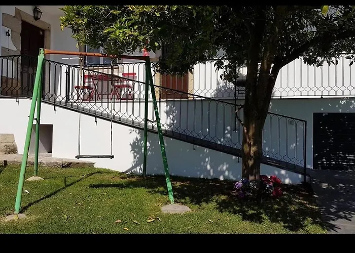 Ferienhaus Casa Do Vale - Moradia-rio Minho-seixas-caminha - Casa De Ferias Completa Com Piscina *