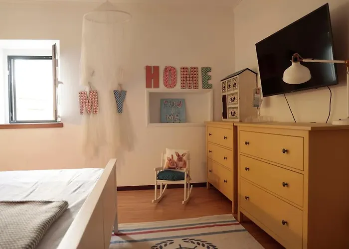 Ferienhaus Casa Do Vale - Moradia-rio Minho-seixas-caminha - Casa De Ferias Completa Com Piscina