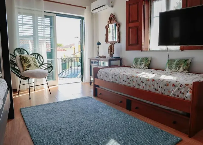 Casa Do Vale - Moradia-rio Minho-seixas-caminha - Casa De Ferias Completa Com Piscina