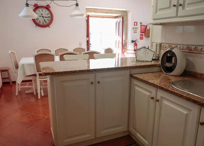 Ferienhaus Casa Do Vale - Moradia-rio Minho-seixas-caminha - Casa De Ferias Completa Com Piscina